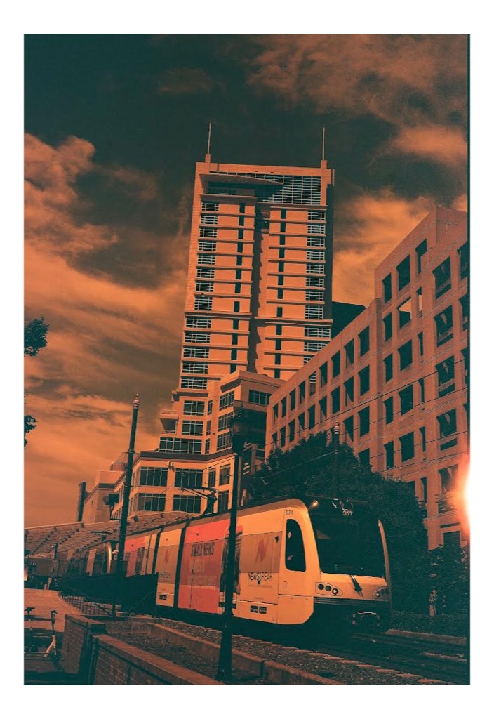 DavNobleAEP's tweet photo. Lomography Redscale @200. A fun film to experiment with.
#filmphotography #lomoredscale https://t.co/GYxkf0geNC