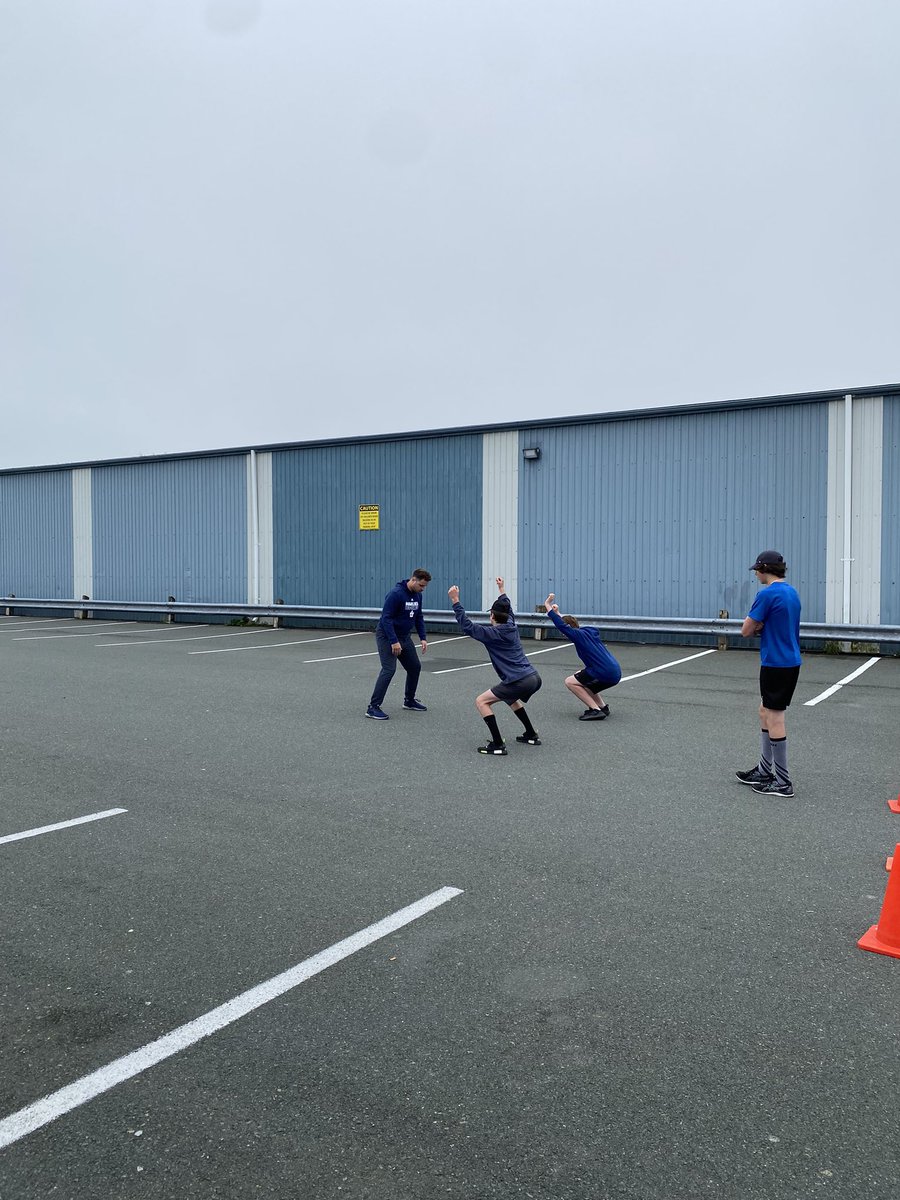 HPHCAMP's tweet photo. Thanks to Patrick Quigley for our morning warm up today! https://t.co/aBr4DYVGuz