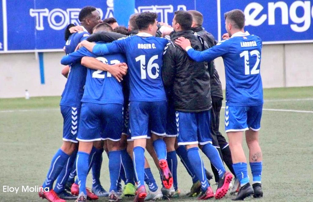 Gràcies per aquest any, al club, als companys i a l’afició. He disfrutat de cada diumenge a l’estadi, estic segur que ens tornarem a trobar. 💙 @CF_Badalona <a href="/Betulians/">BETULIANS</a>