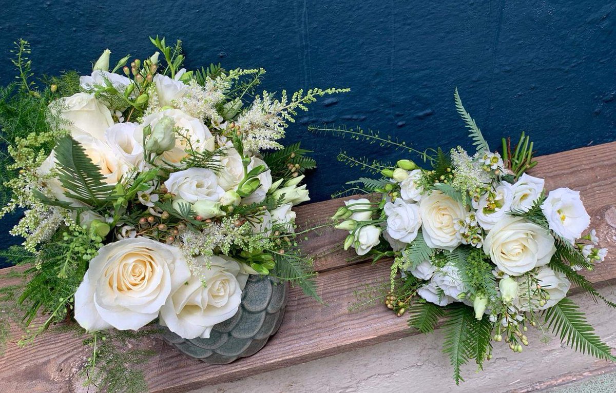 Bride and Bridesmaids bouquets 💐💖
#hwattsflorist #plymouthflorist #beautifulflowers #smallbusiness #supportlocal #weddingflowers #weddings #devon #florist #beautiful #hwattswedding #weddingday #specialday #mrandmrs #weddings #natural #bridesbouquet #bridesmaids #bouquets