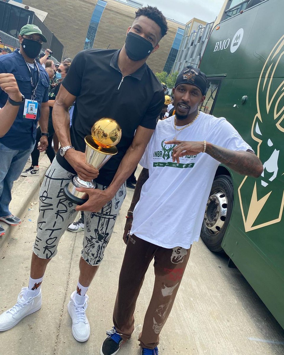 Giannis and Brandon Jennings celebrating 'Bucks in 6' 

Tuff.

(via questioniswhoisyou/IG)