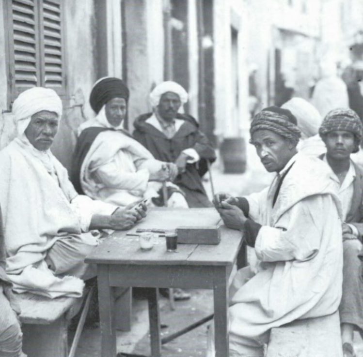 meeting nő mostaganem)