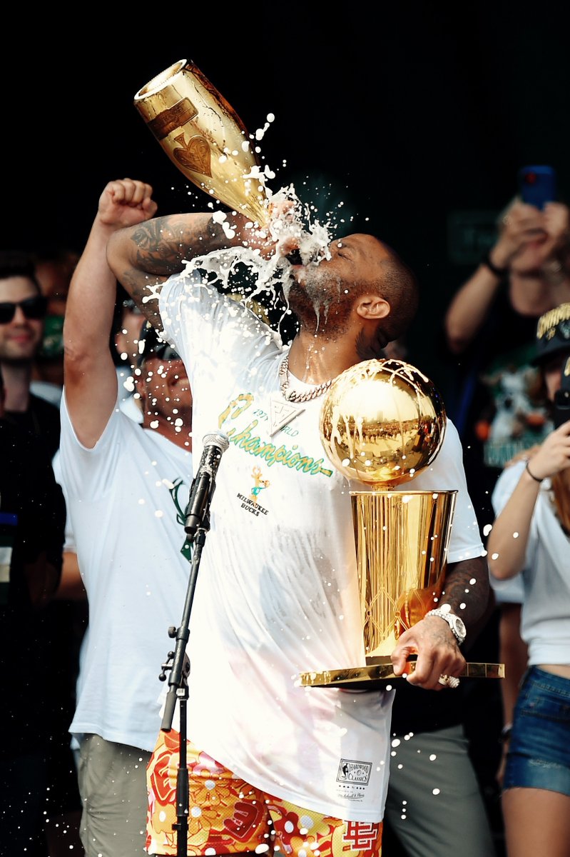 This photo of P.J. Tucker 💀 Legendary. (📸: Patrick McDermott)