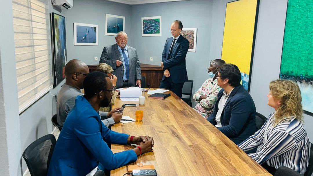 NielsBossen's tweet photo. Un nouveau partenariat pour le Mali est établi ! 🇲🇱🇩🇰

L'Ambassade du Danemark vient de signer un accord avec le Conseil des Invetisseurs Européens at Mali. Avec ce projet plus que 6000 maliens profiteront d’une formation technique de qualité ! #SDG4 #SDG5 #SDG8 https://t.co/LvCEAXHShM