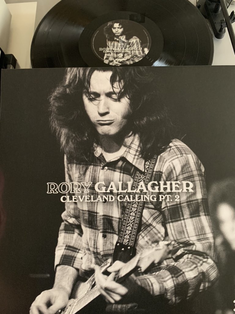 JonathanWood's tweet photo. Kicking butts in Cleveland in 1972. Gallagher + McAvoy + de’Ath + Martin. What a band. Wish I’d seen Rory live.
•
Rory Gallagher; Cleveland Calling 2, (RSD drop 2) 2021.
•
Thanks @recordstoreday @waxandbeans @vinyllovinglefty for aiding and abetting. ✊🏻🖤🤍
•
#rorygallager https://t.co/UIdEnLCdl6