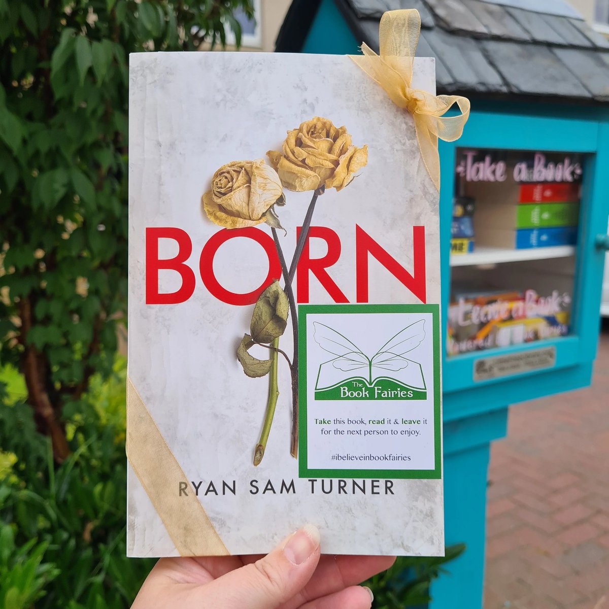 A copy of Born by Ryan Sam Turner was hidden in the Little Book House in Dunfermline today. Were  you the lucky finder? #IBelieveInBookFairies #IndieBookFairies #Born #BornRyanSamTurner #RyanSamTurner
#EdinburghWriter