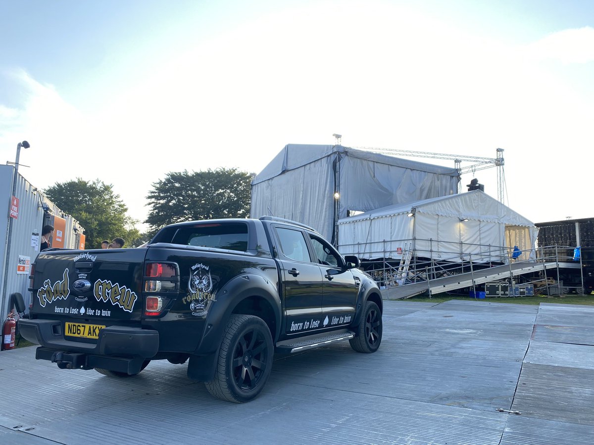 Great to be at the top of the mountain for <a href="/SteelhouseFest/">STEELHOUSE FESTIVAL</a> again…..live music is BACK 🤘😎 

Röad Crew setup and pouring all weekend across the festival ♠️ 🍻