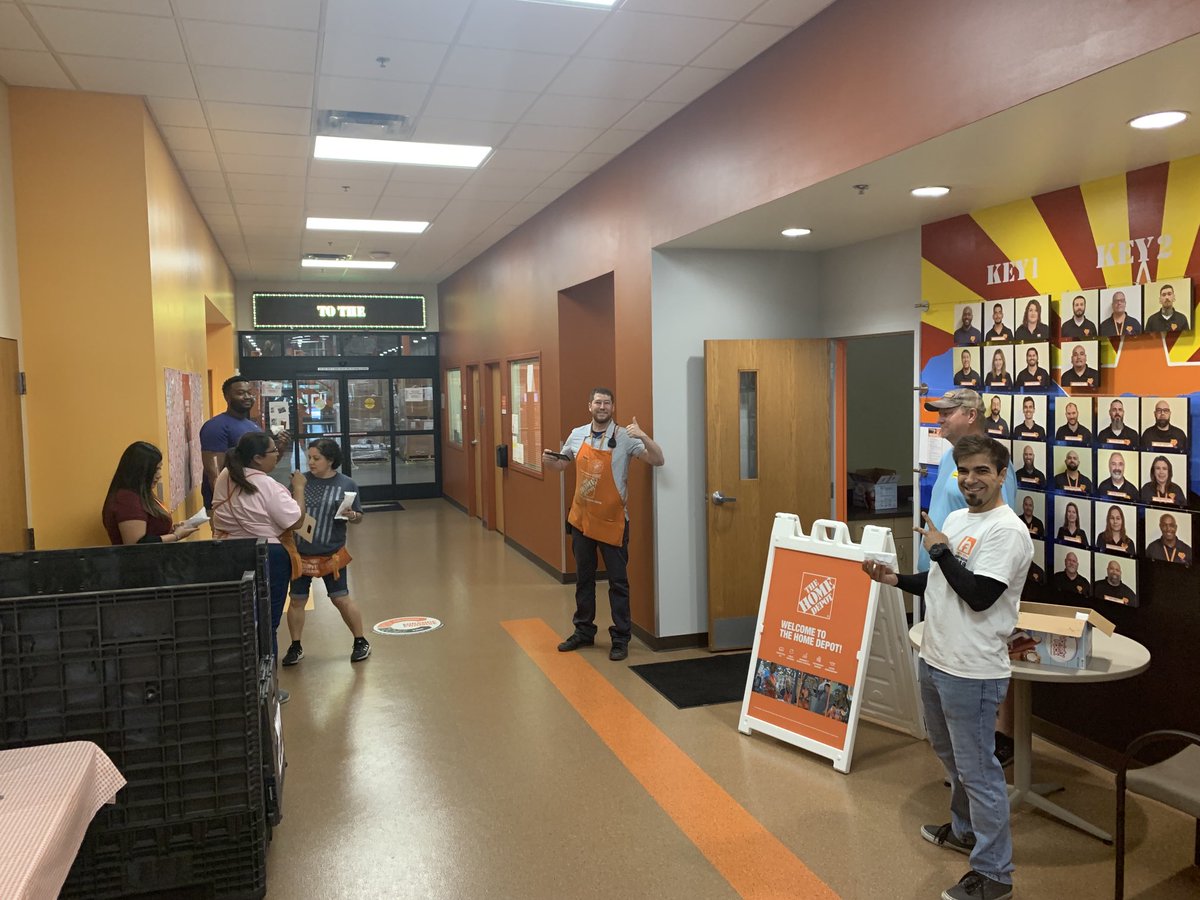 Jeff Bass (@jeffbass02) on Twitter photo Home fund team teach associates about orange blooded. Passing out ice cream and pictures in the photo booth. <a href="/HomerFund/">The Homer Fund</a> Home fund team teach associates about orange blooded. Passing out ice cream and pictures in the photo booth. <a href="/HomerFund/">The Homer Fund</a>