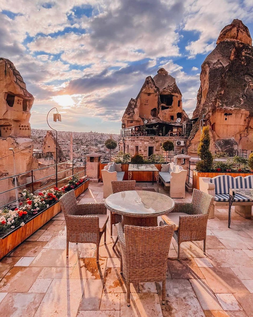 Cappadocia, Turkey  🇹🇷

📸 : asya_cappadokia