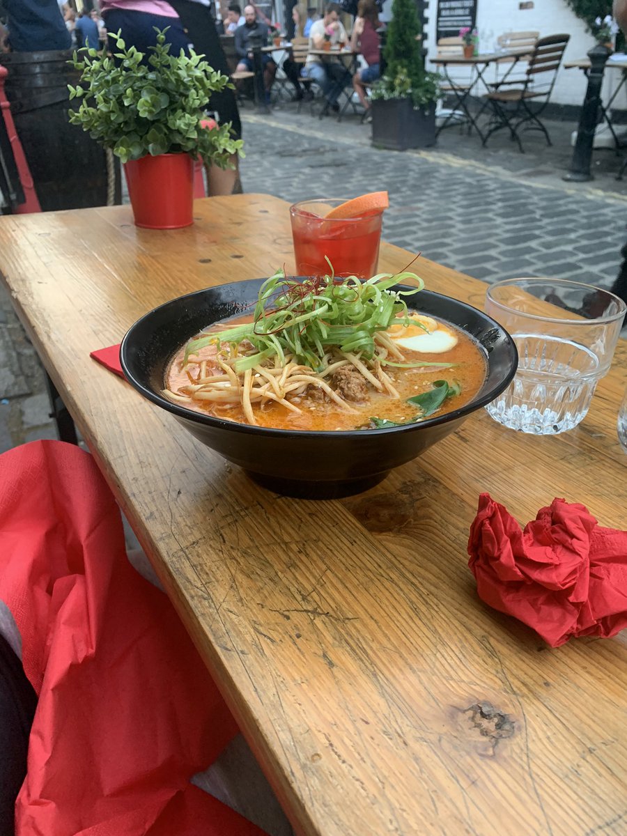 This place has some serious skills. <a href="/Ramen_Dayo/">RAMEN DAYO!</a> Phenomenal