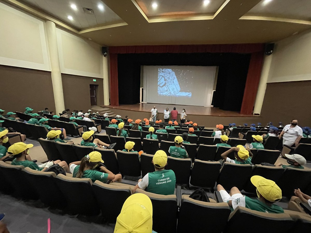 Continúa el #CursodeVerano2021 en #Múzquiz en donde niñas, niños y adolescentes disfrutaron de actividades deportivas y de las clases culturales.

El día de hoy nos acompañó la ciber pandilla de la unidad de la policía cibernética.