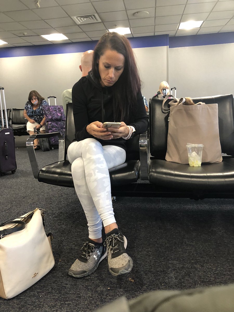 maryvb13's tweet photo. Cool, airport mask rules don’t apply to you, Sweetie. #WearAMask https://t.co/EHOqKxne4F