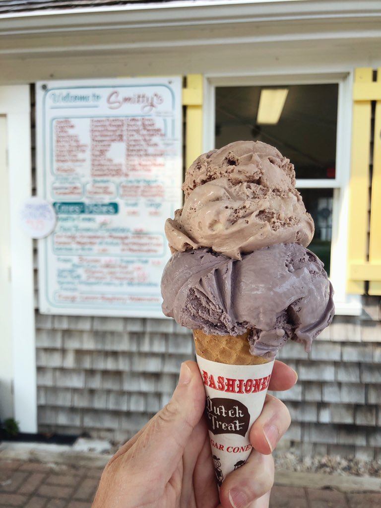 Smitty’s! Love a good shark’s tooth. #summeroficecream #WBZIceCreamSocial