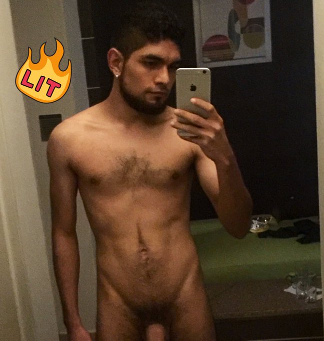 Que noshe la de anoshe...😈 https://t.co/oSGkFjfkHs<a href="/tag/guadalajara"class="tags"><span>#guadalajara</span></a><a href="/tag/gdl"class="tags"><span>#gdl</span></a><a href="/tag/charrovergara"class="tags"><span>#charrovergara</span></a>