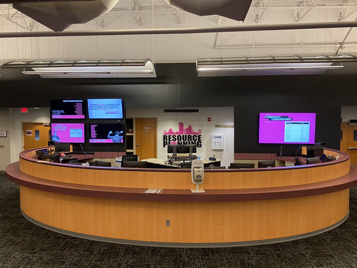 405UnifiedOKC's tweet photo. Our Command Center had been getting a face lift ✨ https://t.co/mR2tUYTmML