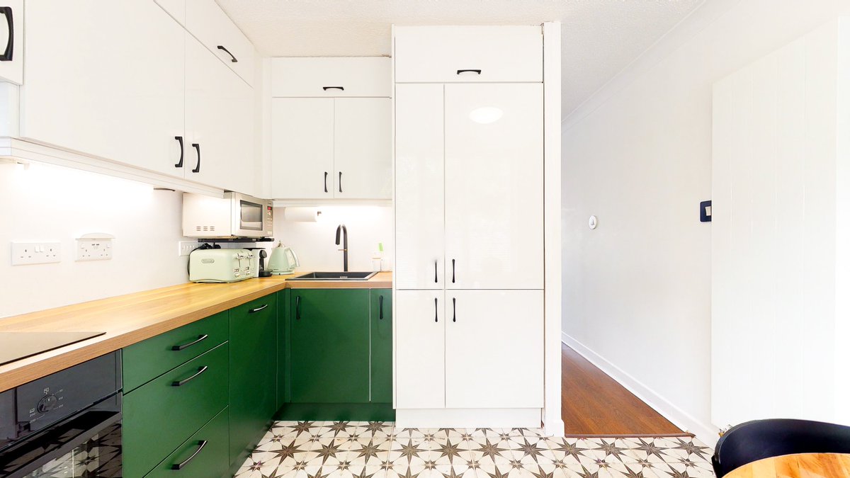 MFKandR's tweet photo. A recent kitchen fitted in Chapelizod #MFKandR https://t.co/ytm5HXKT6l