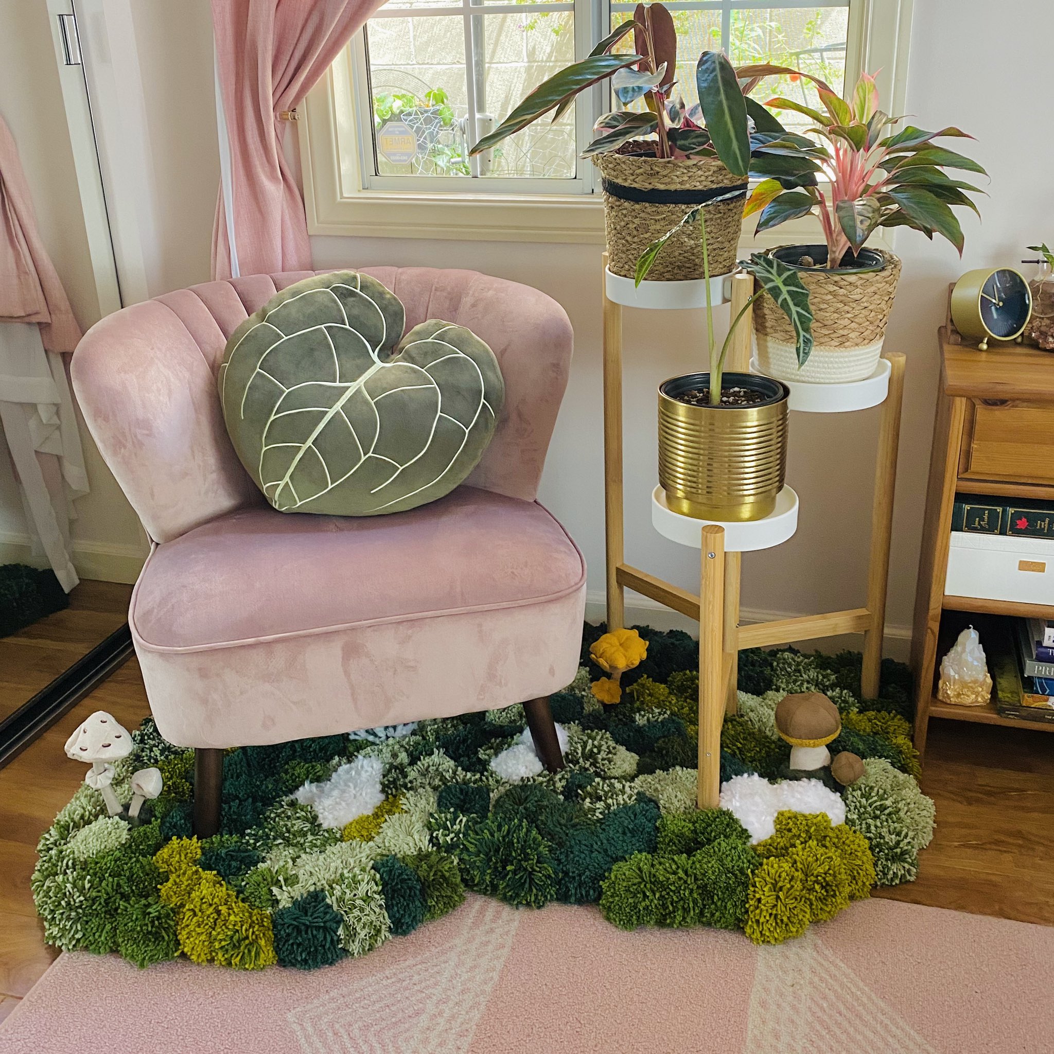 Agavnythepigeon Moss Rug But Now With Small Mushroom Plushies Yeaaaaaaa T Co Wcr9m0urek Twitter