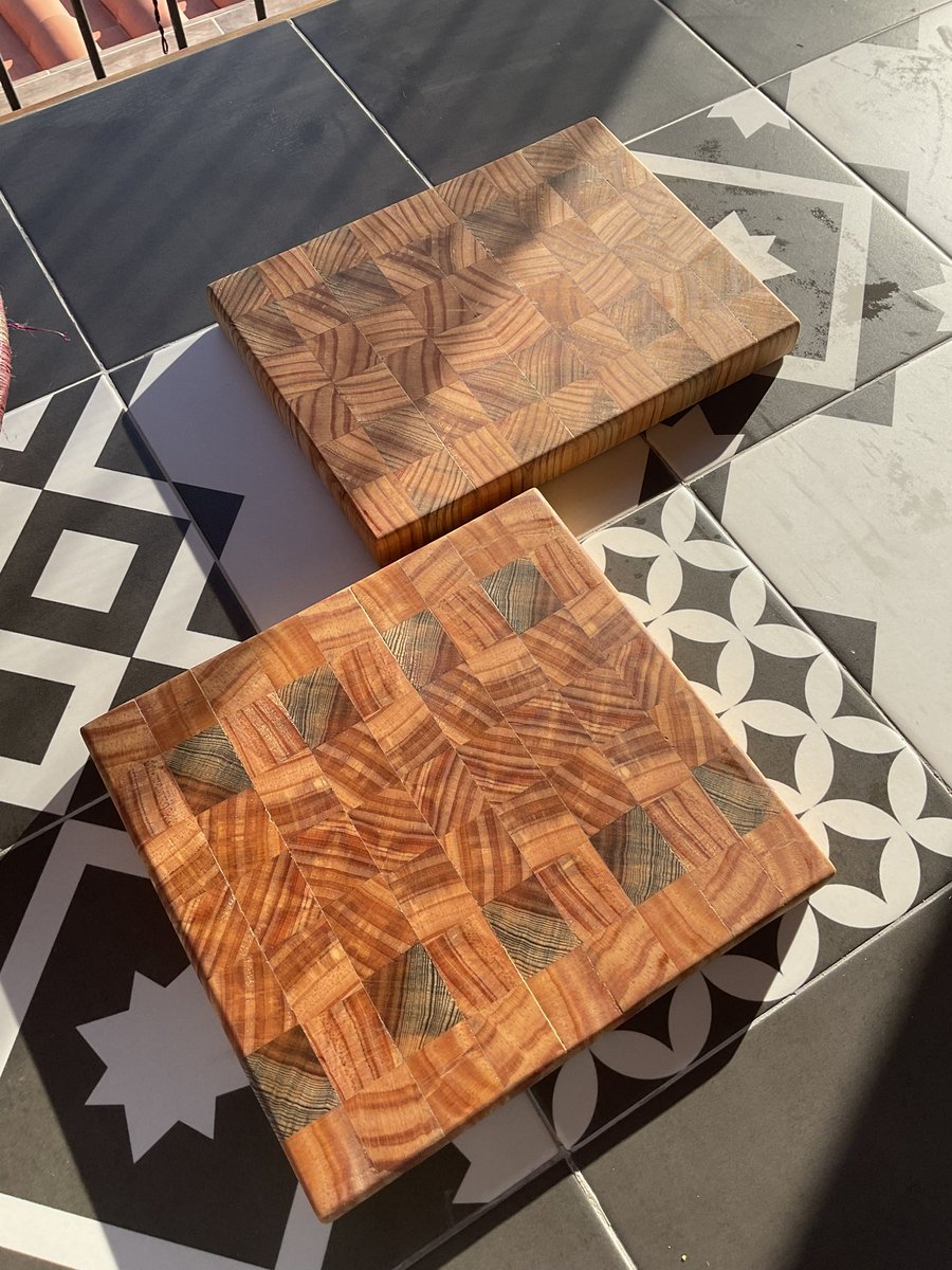 knit1slip1psso's tweet photo. #TapasBoards #ChoppingBoards
@petemadeira how handy is my OH? He finished these beautiful bards today. So lovely (him and the boards😂) https://t.co/tTIxRpwx9a