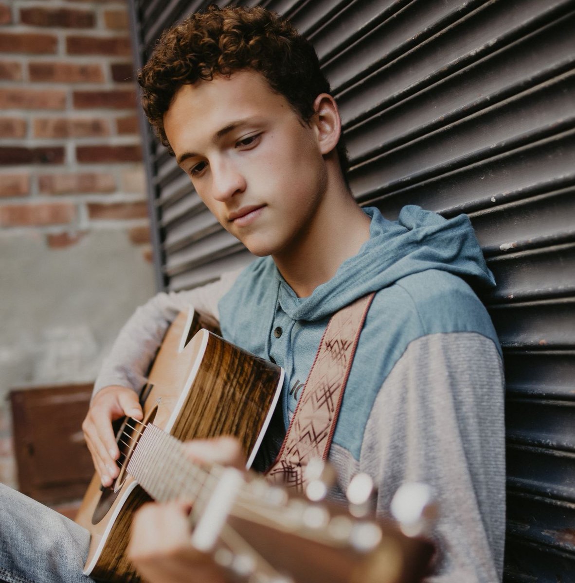 VacationOkoboji's tweet image. Come on out to see Tristan Marquardt preform for #sunsetfunset tonight at @OkobojiGardens! #Livemusic will start at 5 PM! 🎸🎶 #youmeokoboji #vacationokoboji #okoboji