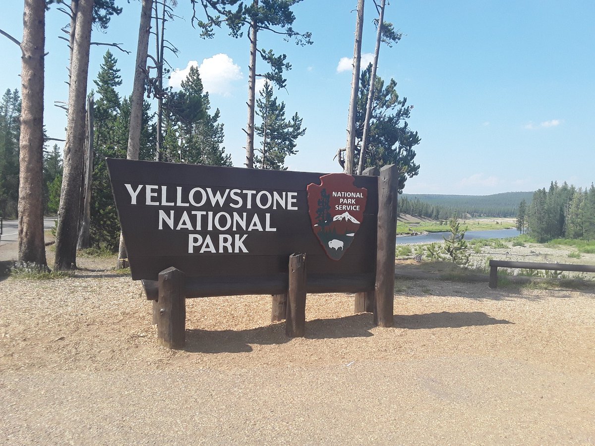 tepickarts's tweet photo. Our third and final trip to Yellowstone National Park. We focused on geology and geysers. https://t.co/0JwapcJaL2