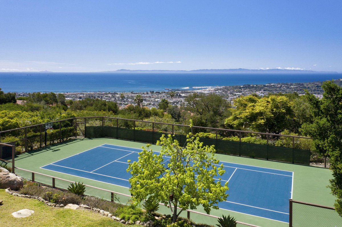 Santa Barbara dreamin’ ☀️🌸  Located on the crest of the riviera, this dreamy estate encompasses 1.23 acres of serene views and stunning outdoor spaces. 

Listed by Troy G. Hoidal at <a href="/SB_Brokers/">SB Brokers</a>

leveragere.com/property-detai…