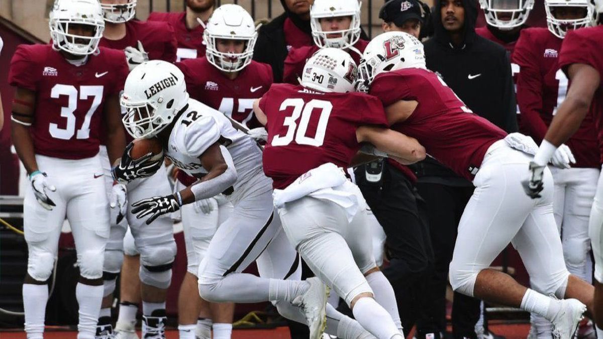JakeBingham56's tweet photo. After a great visit with @Coach_CPace and a great conversation with @CoachJMGarrett, I am extremely blessed and honored to announce that I have received my 4th Division 1 Football offer Lafayette College!!! 

@Red_Zone75 https://t.co/8vMKnvRsma
