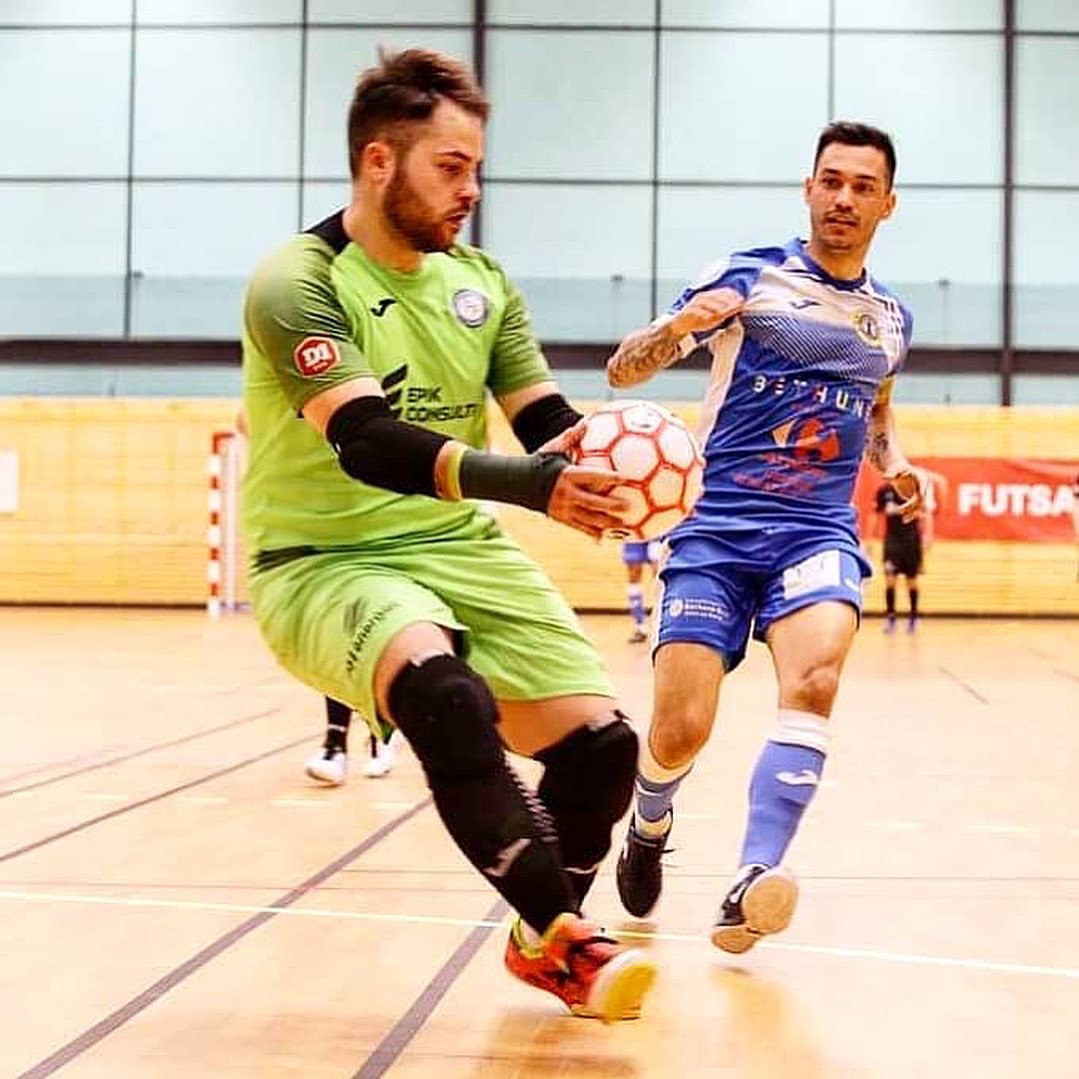 brandkratos's tweet photo. Conquérons la 🅵🆁🅰🅽🅲🅴!
⠀ 
 🐓🇫🇷🧀
⠀ 
ℝ𝕀ℂ𝕂𝕐 𝔹𝕃𝔸ℕ𝔼𝕊 (@Ricky_bp23)➖ Herouville Futsal HC
⠀ 
#mirmillon #retiario #rodilleras #coderas #kneepads #elbowpads #D1France https://t.co/PvpBEhiBMv