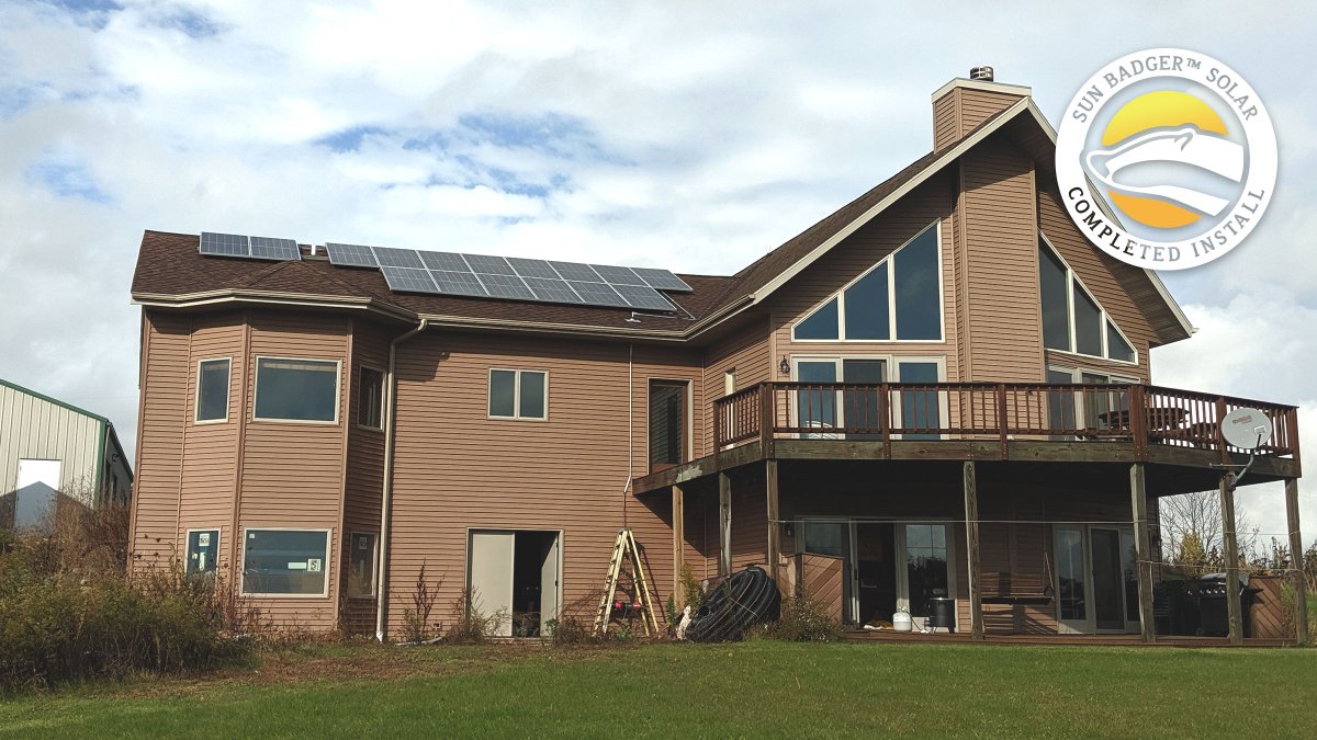 sunbadgersolar's tweet photo. When we see a solar installation go up, we're so excited to know that that homeowner will be saving TONS of money. Contact us today to see how much you could be saving!
•
•
#SolarPower #SolarInstallation #SunBadgerInstall #SolarPanelInstallation #SolarEnergy https://t.co/5SEPGdE5LT