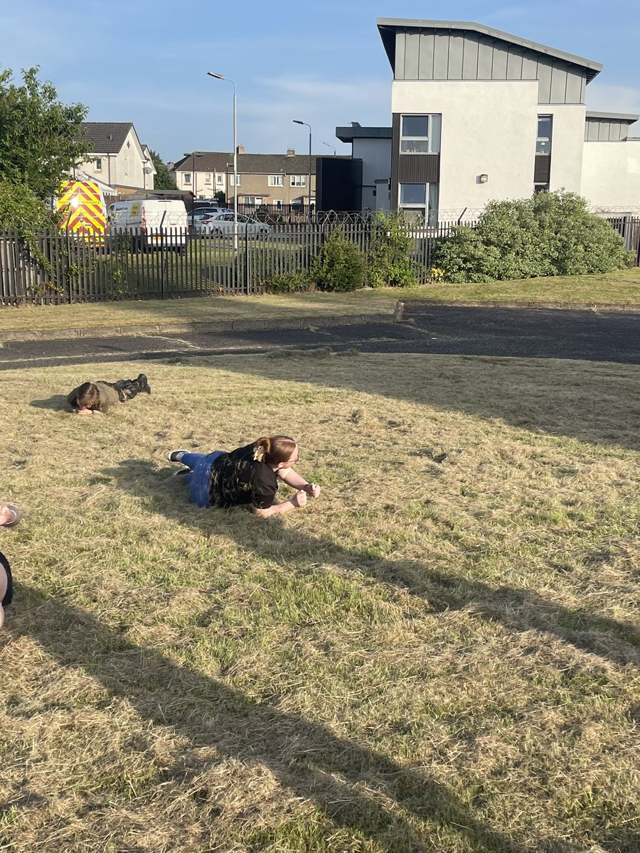 2plMotherwell's tweet image. Tonight we had fun going through some refresher training prior to our “non-annual” annual camp in the coming week.
We also introduced our new padre (@cagedringdaddy) of @ReportingGandL to the Motherwell cadets with one of our Detachment commanders coins.
#confident #welcome #acf