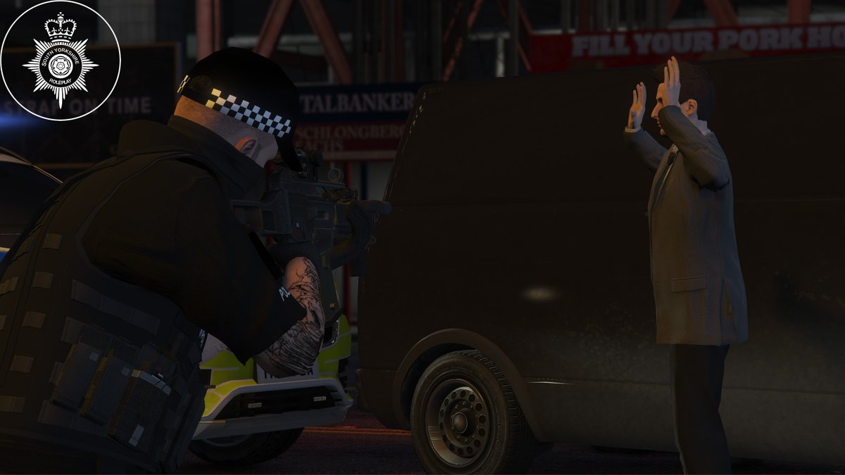 SYRPC_1407's tweet photo. Tonight was a busy one. 

We responded to calls ranging from a person breaking into the airport to firearms dealing in the centre of Sheffield. We also assisted @SYRPC_RPG with a hit and run suspect then going to assist @YAS_SYRPC with a male who had crashed his car. #SYRPC https://t.co/OSGQ6F1P0f