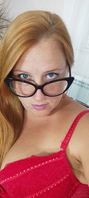 Mom https://t.co/oOhvO6NMGl<a href="/tag/curvy"class="tags"><span>#curvy</span></a><a href="/tag/redhead"class="tags"><span>#redhead</span></a><a href="/tag/milf"class="tags"><span>#milf</span></a><a href="/tag/stepmom"class="tags"><span>#stepmom</span></a>