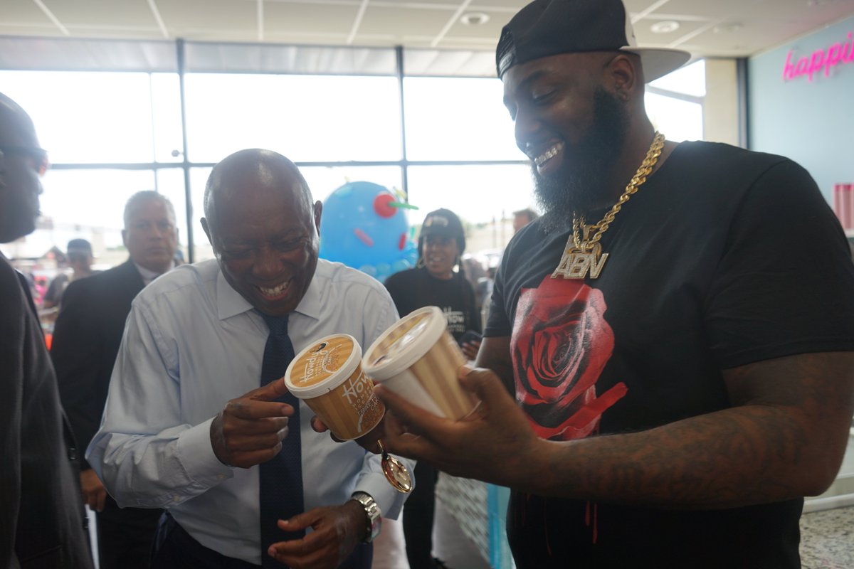 Sylvester Turner tweet media