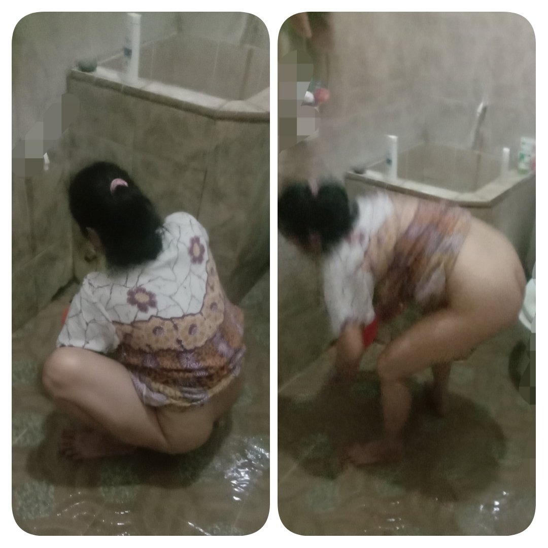 suka_jadul's tweet photo. Pipis dulu siapa yang mau bantuin sabunin ?? https://t.co/F20l59Dd1J