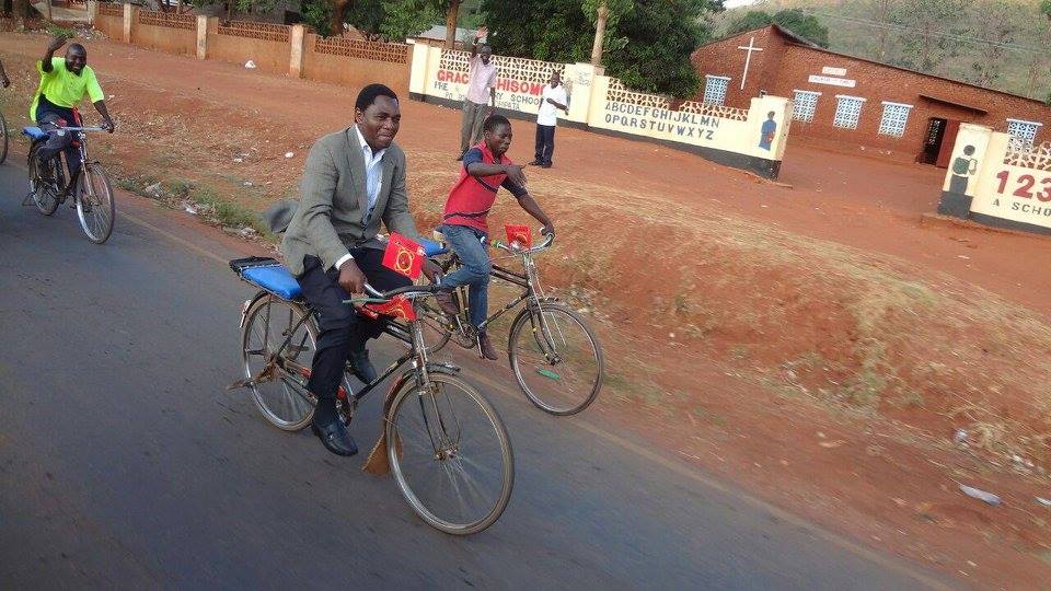 In the 2006 election, Hichilema was the candidate of the UDA and ran against incumbent president Levy Mwanawasa of MMD and PF's Michael Sata. He received the endorsement of former President Kenneth Kaunda. Hichilema took third place with about 25% of the vote.