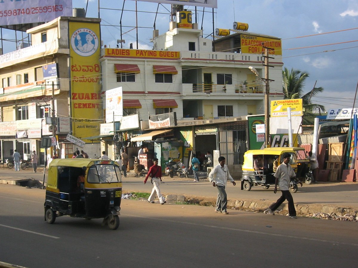 virtualsheng's tweet photo. 16 years ago today I was in Bengaluru, India for work. I wonder what it's like there now. https://t.co/Imbax3aGBy