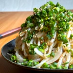 シャキシャキ食感がたまらない!美味しすぎる無限もやしナムルがこちら!