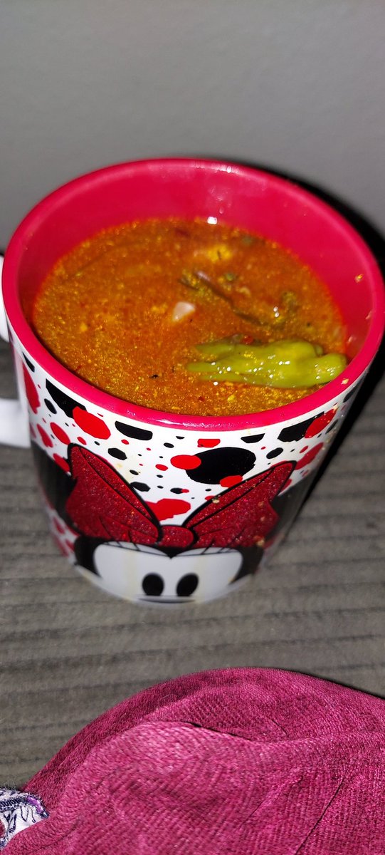 RayMarkAble1's tweet photo. Some nights....even in summer...its super ass spicy broth with some mini Cilantro wontons..... #RIPMyAss #SoupMafia https://t.co/uk4hz9Z5X1