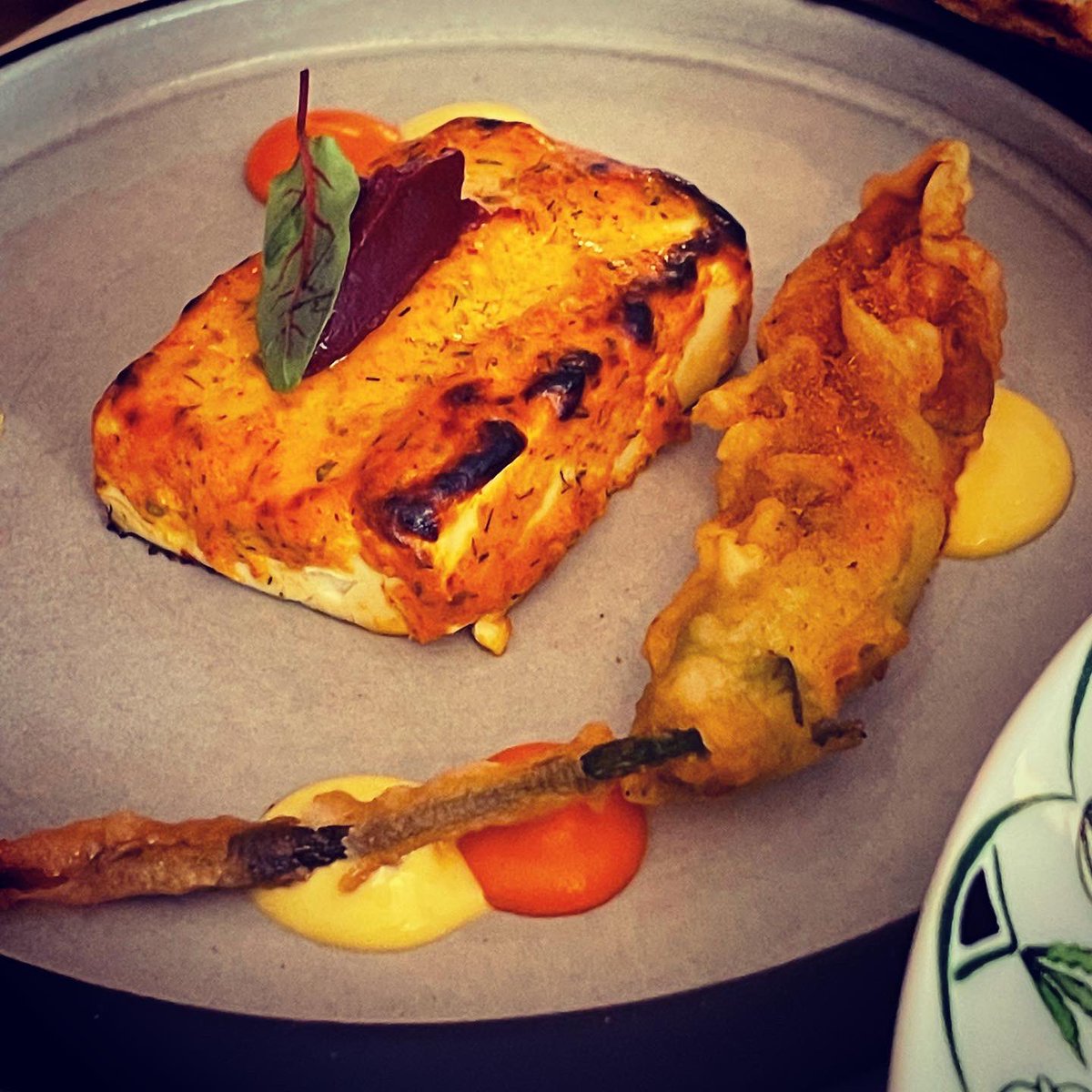 gssahni's tweet photo. #Dinner at Sona #NYC with @AbhishekxSingh Gr8 company & amazing food #puregold #sona #timelessindia features Gr8 art pieces from India -masterpieces by Raghu Rai , Rajah Krishnan ,Jagdish Swaminathan, Shobha Broota,Laxma Gouda - Sunderlande @priyankachopra @nickjonas #mustvisit https://t.co/UlHOZXx725