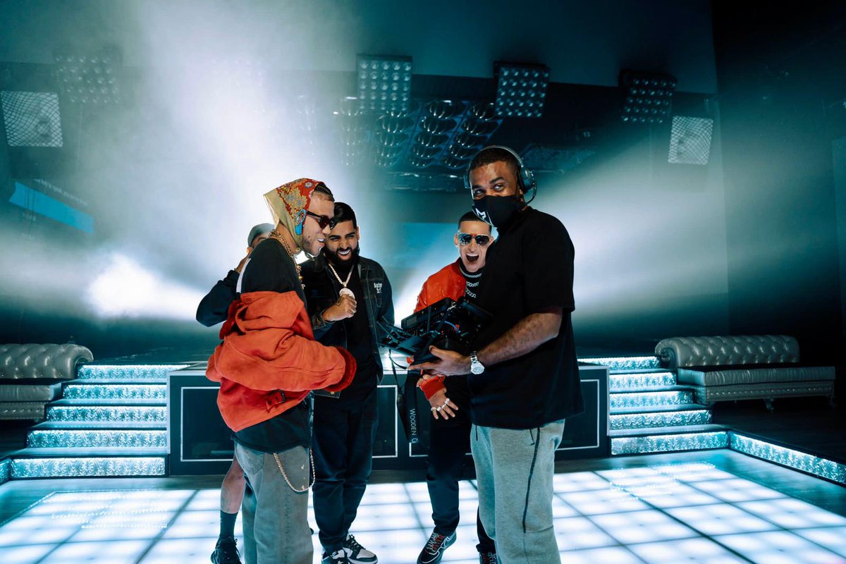 kaimfra1's tweet photo. #SubeleElvolumen @daddy_yankee
 https://t.co/aGF8sReNxt

#daddyyankee #Yhaycortez #MykeTowers #barrioFinoDYMFC
@daddy_yankee @MYKETOWERS @jhaycortez @BarriofinoDYMFC https://t.co/hePPAFWLNo