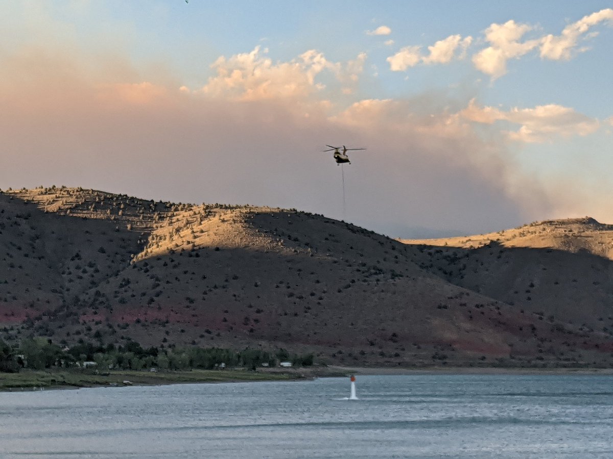 kelseycg's tweet photo. #TamarackFire #topazlake https://t.co/1mEaEN7qZD