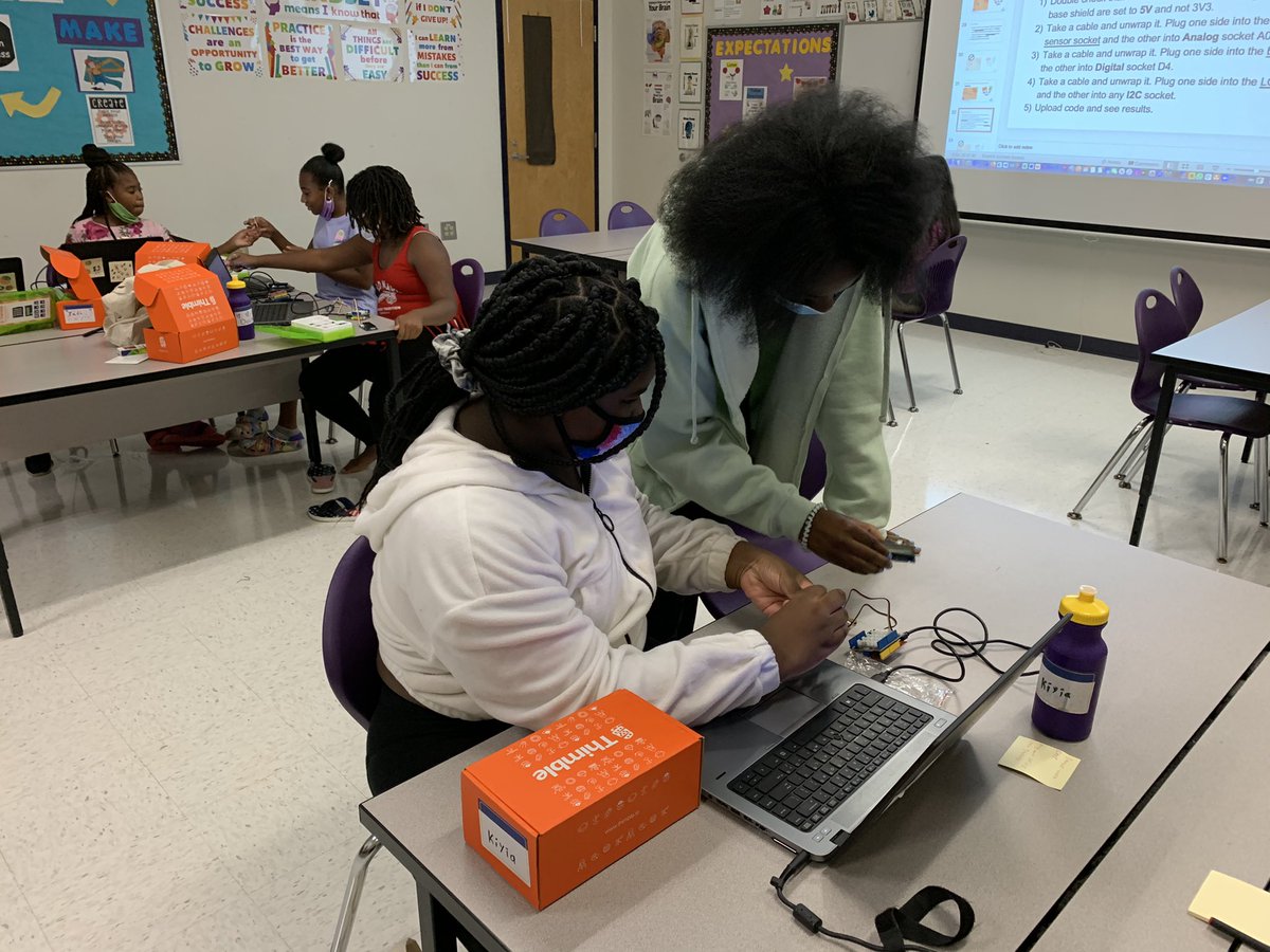 daytocode's tweet image. 4th day of @daytocode #STEM #coding #camp in #wilmingtonnc in partnership with @DAIGlobal
 and @SnipesAcademy using @Thimbleio