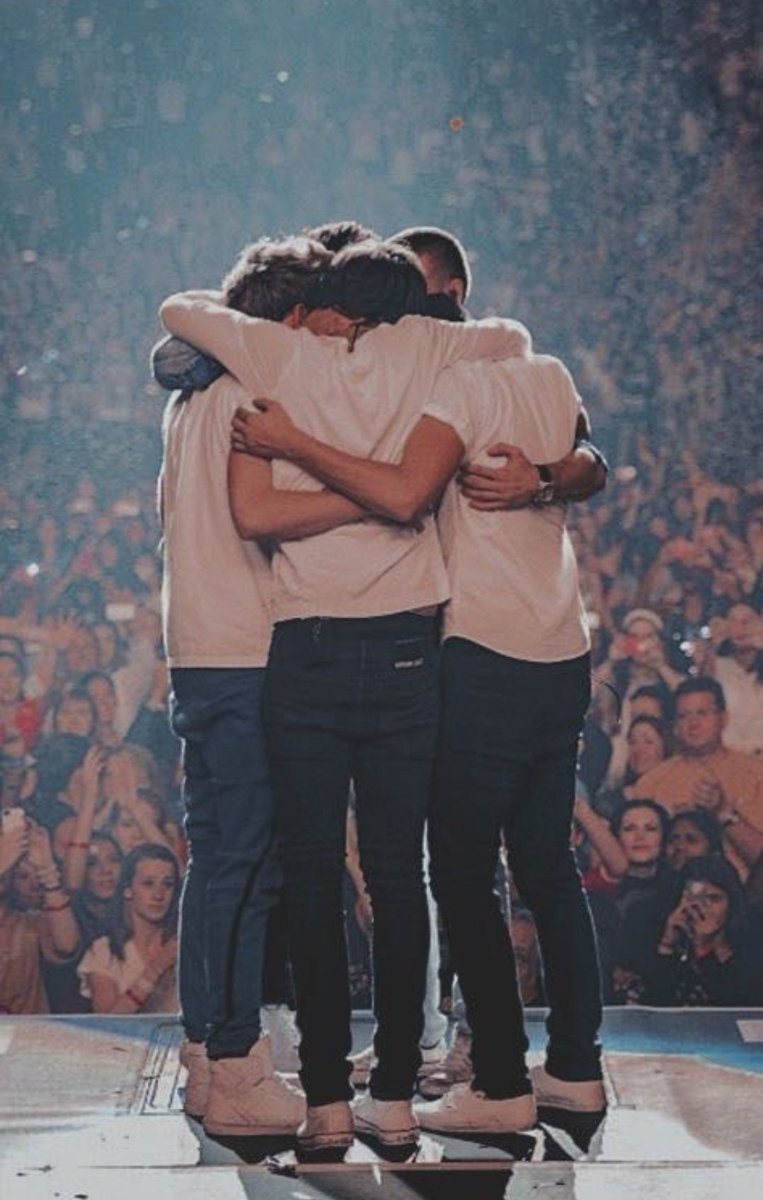Goiabx's tweet photo. "You and me got a whole lot of history
So don't let it go, we can make some more, we can live forever" 
#11YearsOfOneDirection https://t.co/xBD3cX3wLz