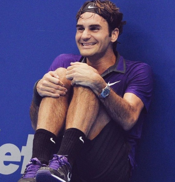 RogerOurNo1's tweet photo. It's been a difficult time for #Fedfam recently &amp; we could all do with a giggle. Roger has a great sense of humour &amp; loves to make fun of himself! In this #flashbackFriday series we look at some of Roger's sillier moments😄#Dorkerer📷Getty https://t.co/Ucr71heMMD