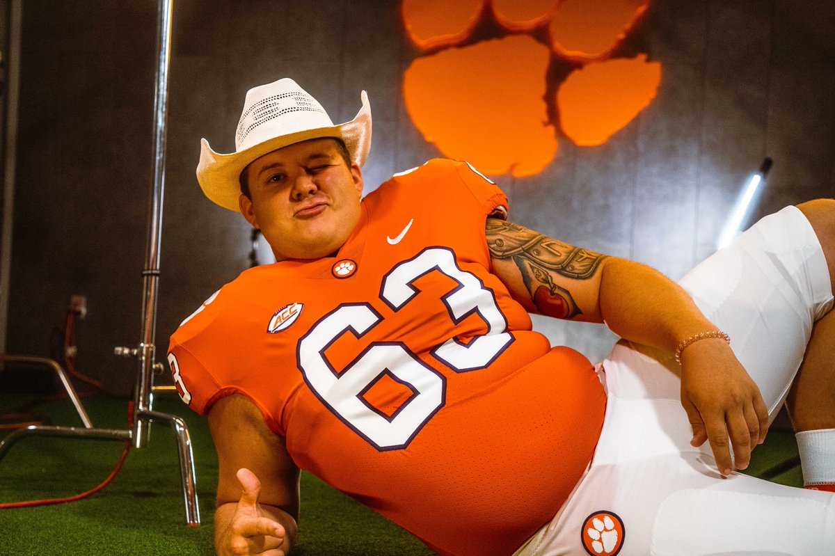 Zac McIntosh | OL Coach 🏴‍☠️ tweet media