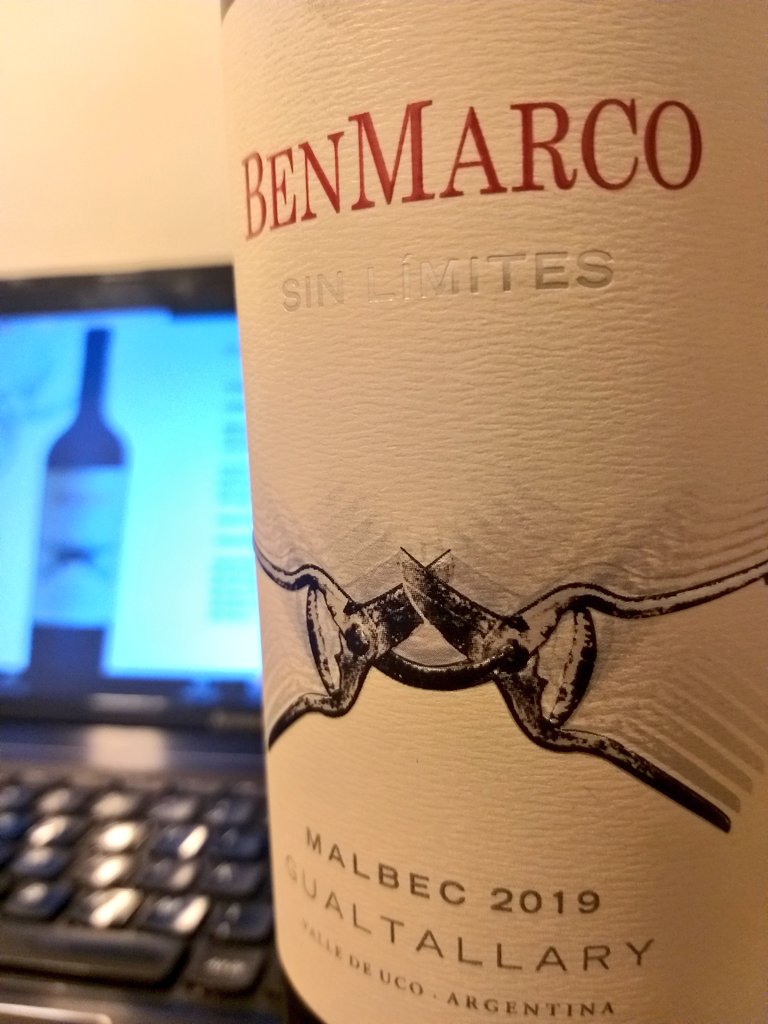 Vinarquia's tweet photo. El #BenMarco preferido del #TeamPiedrita. El 2019 logró redondez sin perder personalidad y textura. Muy expresivo y sabroso, de esos que hacen salivar.
Una línea consistente que nunca defrauda y eso es algo muy destacable https://t.co/H5o5V6vWCe