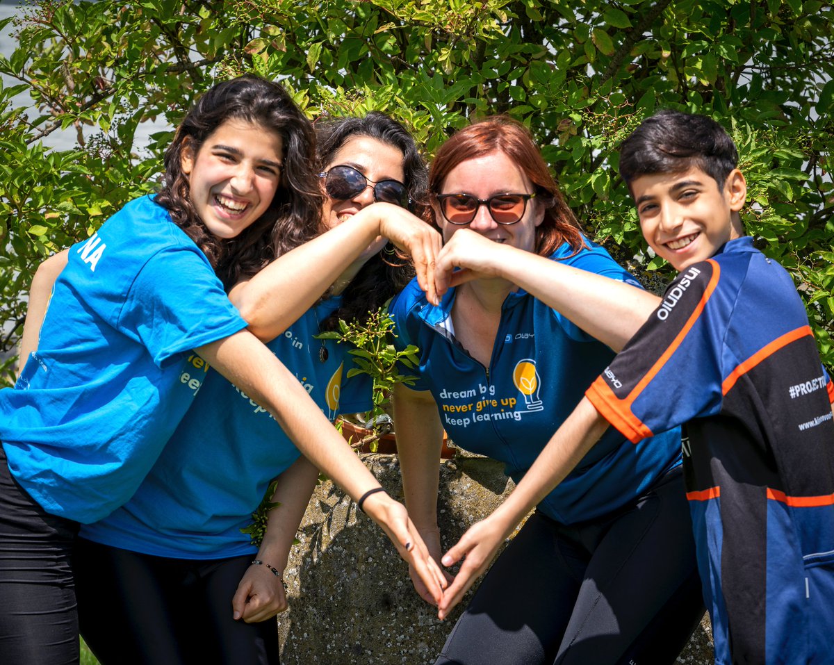 nineviaene's tweet photo. We zijn er aan begonnen! Op onze fietsen doorkruisen we het land ten voordele van #ProjectKakuma, dat gratis onderwijs aanbiedt aan de kinderen in Kakuma.

Met vluchtelingen, voor vluchtelingen.
Sponsor onze tocht 👉 https://t.co/9ThfiV0e2K

#Cycling4Good https://t.co/0ub00fmlyl