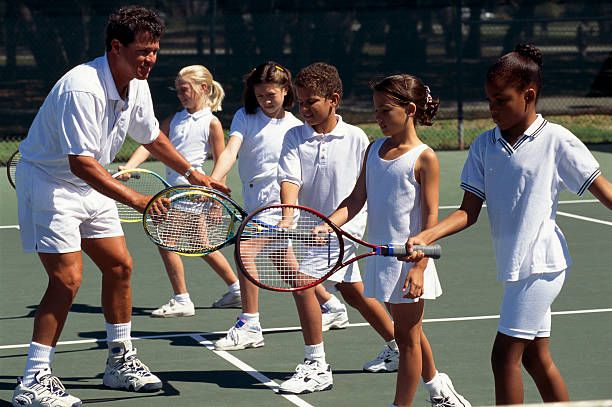 EShanaphy's tweet image. You can only reserve a court if you book a professional with the court! Could it become a reality? It already is at some clubs in New England. #countryclub #tennismanagement #tennismanager #managementconsultancy
ed.gr/djmgc