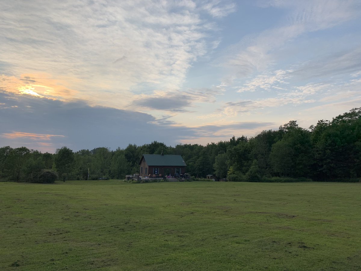 HandForgedNY's tweet photo. Everyone out enjoying the fresh cut. #FinallyDry #Wiffleball #TNML @JoeKinseyexp @OutKickTNML most Iβve gotten done on a Thursday in weeks! https://t.co/4NxWwsMF6o