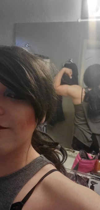 Hard vs soft lol https://t.co/jwonoLwZLS<a href="/tag/newprofilepic"class="tags"><span>#newprofilepic</span></a>