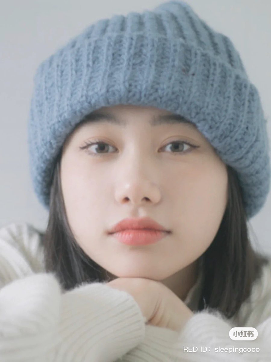 ruonankexin's tweet image. 《210722》© 倪珂欣
— Kexin shares new snap on xiaohongshu, “Shamelessly round! #roundface#”
◜✧˖° #nikexin ࿏ #倪珂欣 ✿#